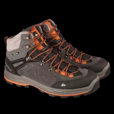 These are product images of Men's Trek 100 Trekking Shoes on rent by SharePal.